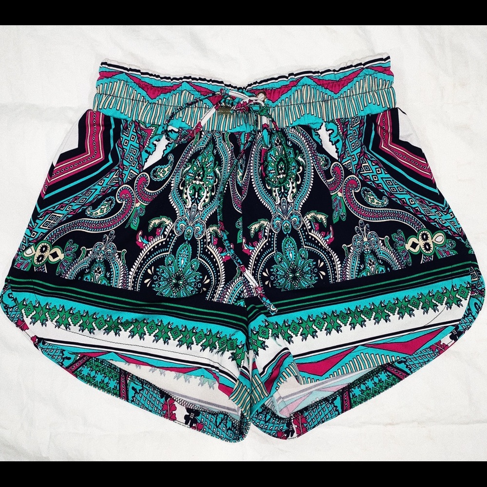 COLORFUL SHORT-LUXURY BRAND